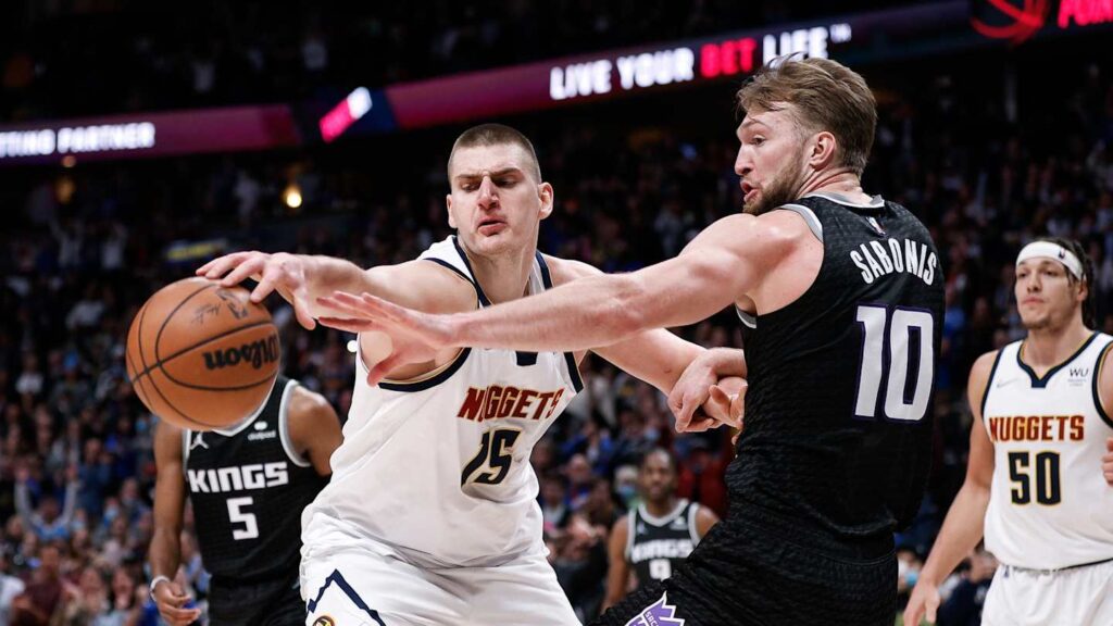 Denver Nuggets vs Sacramento Kings. Cortesía de Sports Illustrated.
